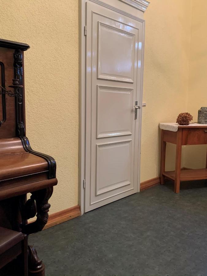 Historisches Gebaeude " Rentmeisteramt" Basedow Basedow  المظهر الخارجي الصورة